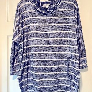 Market Spruce - Navy and White casual top Size L